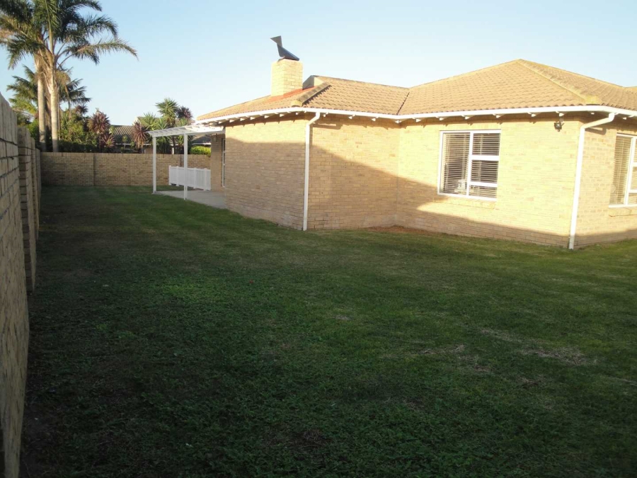 To Let 3 Bedroom Property for Rent in Summerstrand Eastern Cape